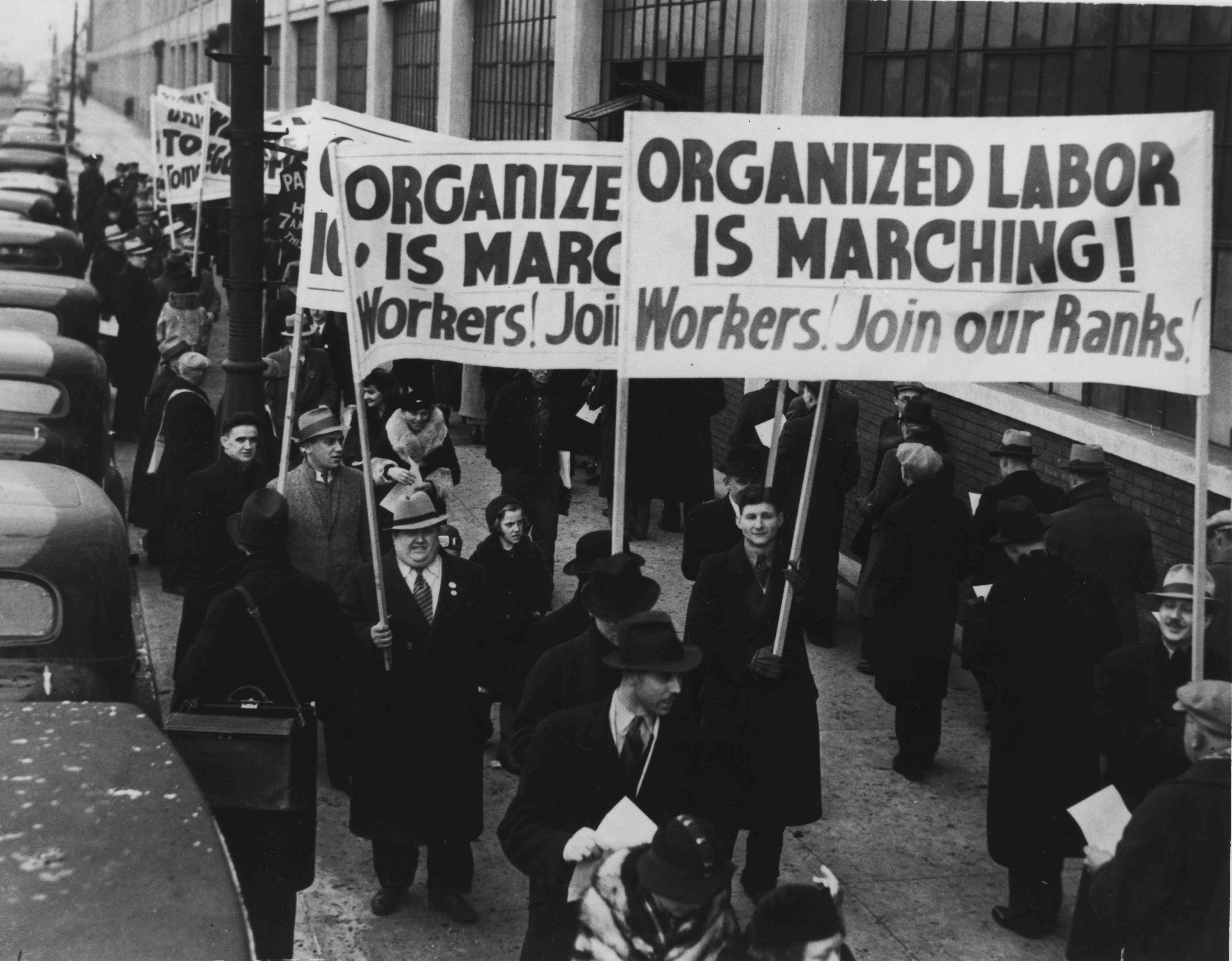 Workers On Strike Industrial Revolution The Lawrence textile strike ...